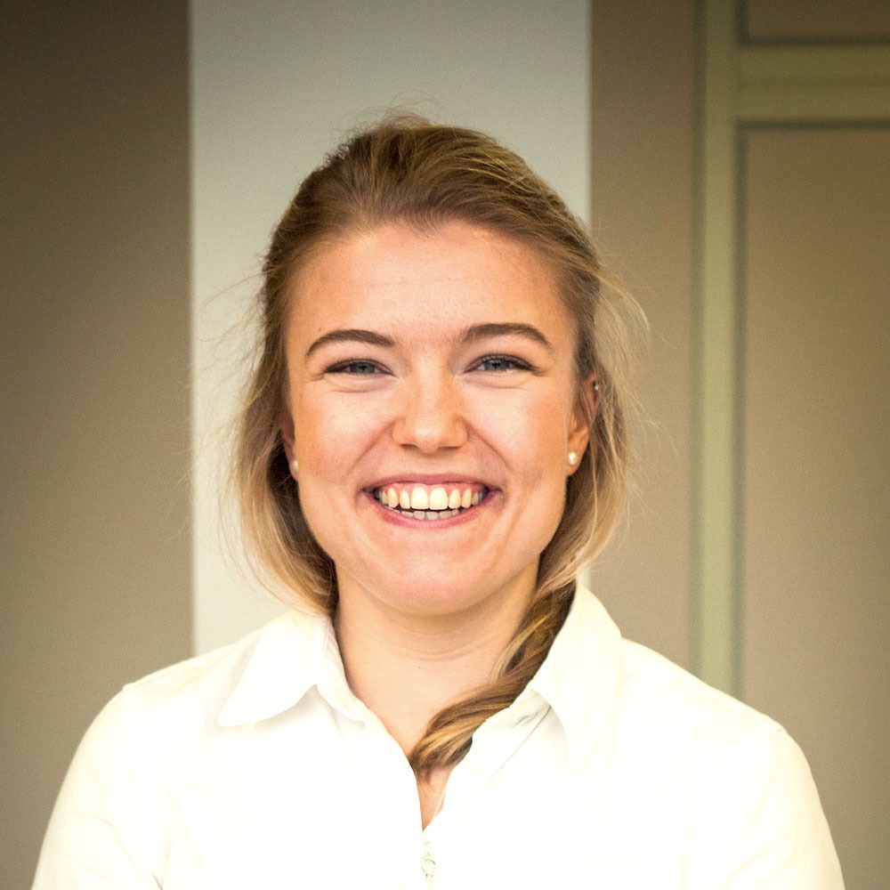 Dr Lucinda Scharff